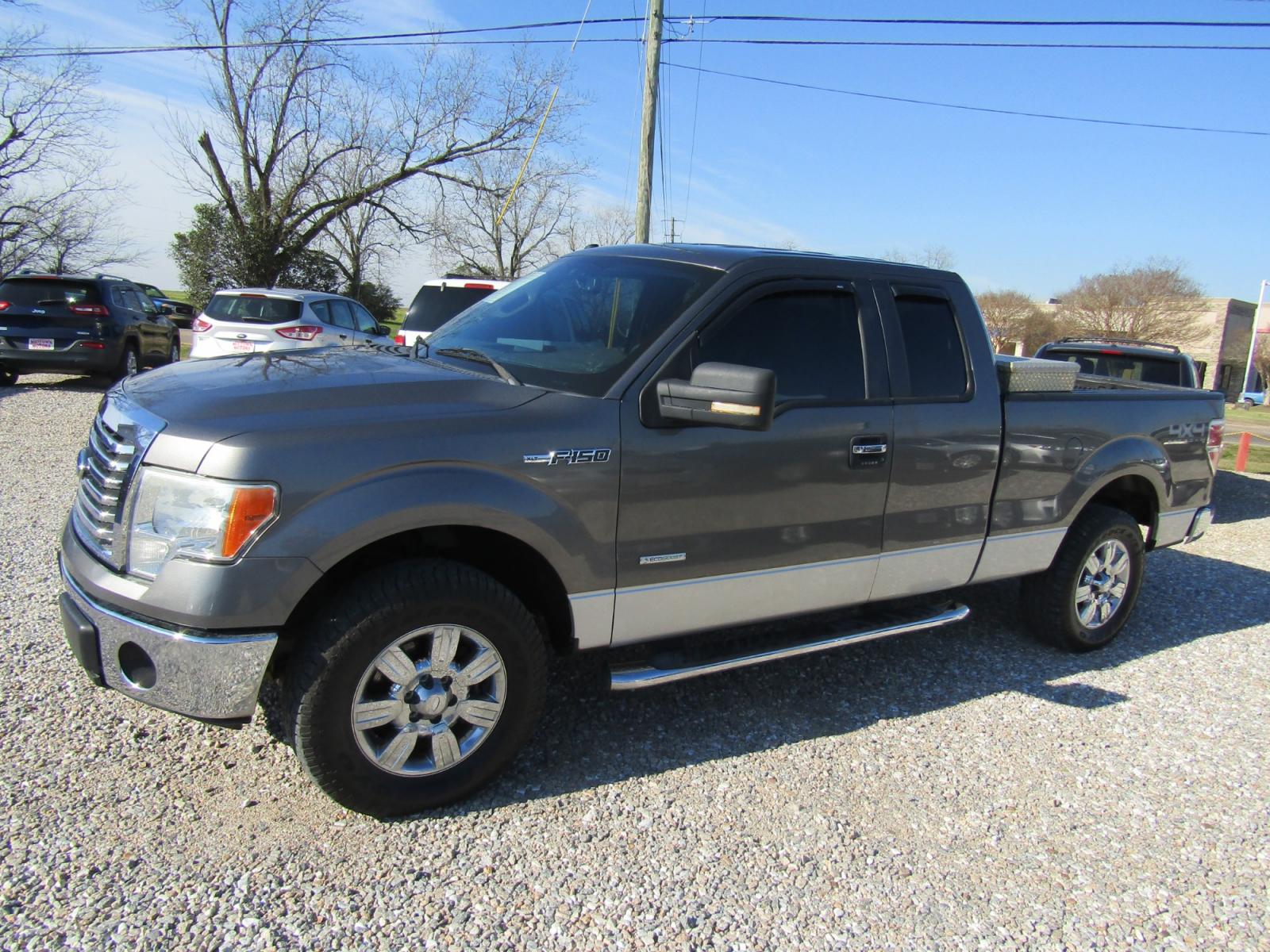 2012 Gray /Gray Ford F-150 FX4 SuperCab 6.5-ft. Bed 4WD (1FTFX1ET1CF) with an 3.5L V6 TURBO engine, Automatic transmission, located at 15016 S Hwy 231, Midland City, AL, 36350, (334) 983-3001, 31.306210, -85.495277 - Photo #2